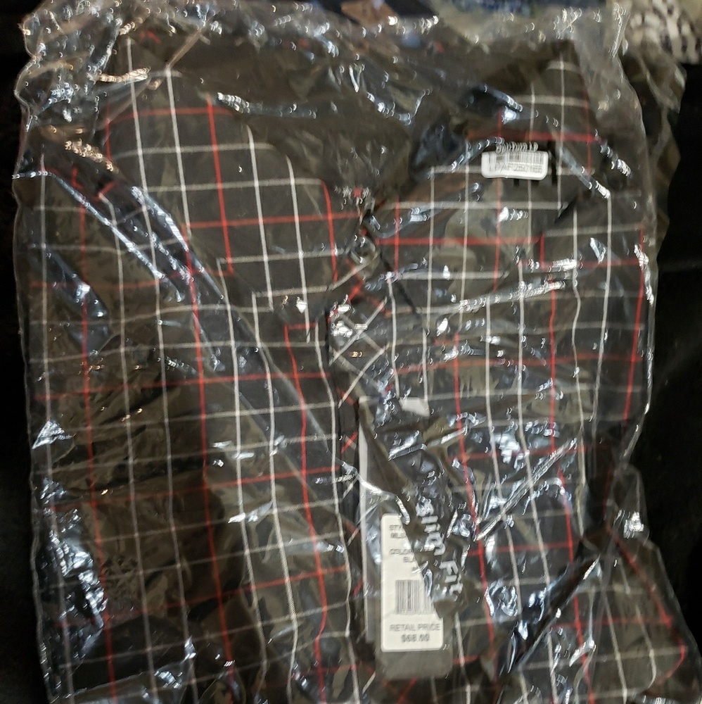 Shirt - Picture 3 of 5